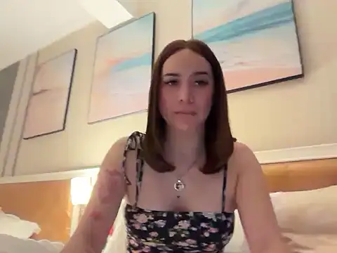 Snapshot of Yhanbeaufort18 chatting on October 25, 11:51 am Yhanbeaufort18 online show from October 25, 11:51 am