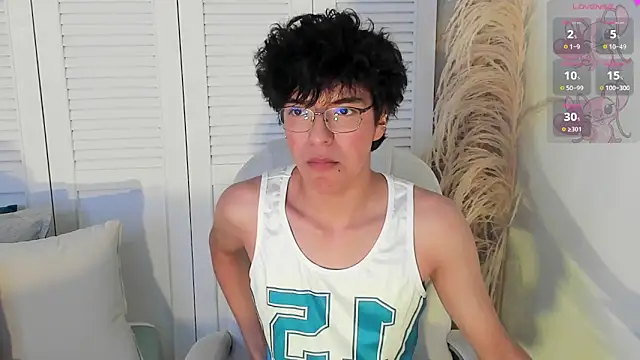 miilo wolf online show from September 26, 12:20 pm