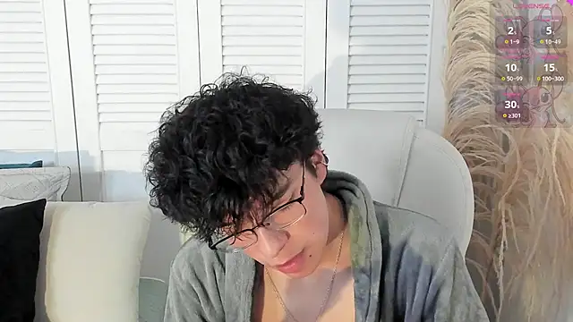 miilo wolf online show from September 30, 12:32 pm