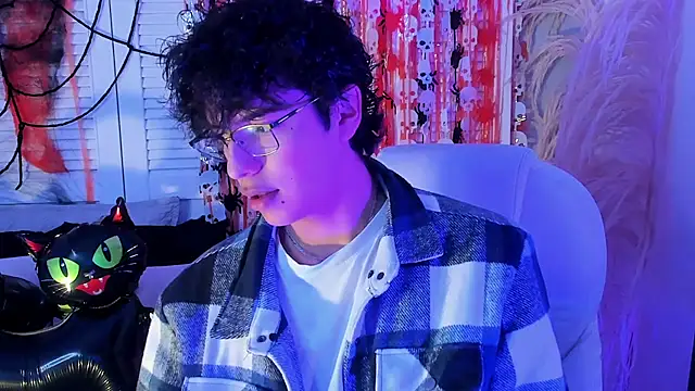 miilo wolf online show from October 16, 1:01 pm