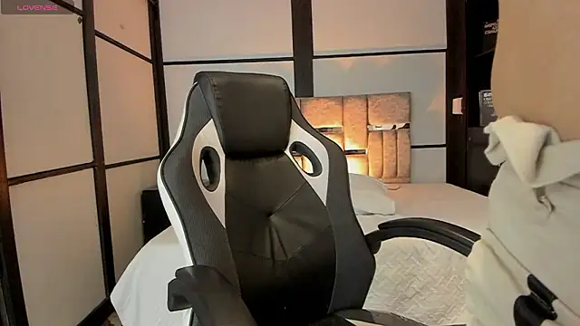 SamaraAnders  online show from February 5, 6:18 am