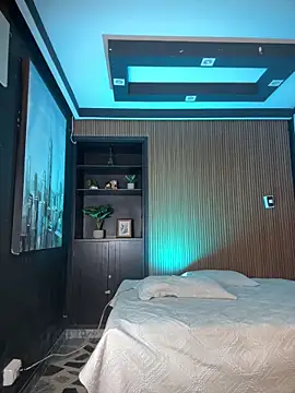 SamaraAnders  online show from May 18, 5:13 am