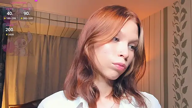 Snapshot of KyraConze chatting on September 19, 8:20 pm KyraConze online show from September 19, 8:20 pm