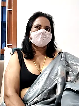 mallu-lover online show from January 9, 3:26 pm