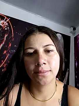 Snapshot of CharlotteSex_ chatting on April 8, 9:31 am CharlotteSex online show from April 8, 9:31 am