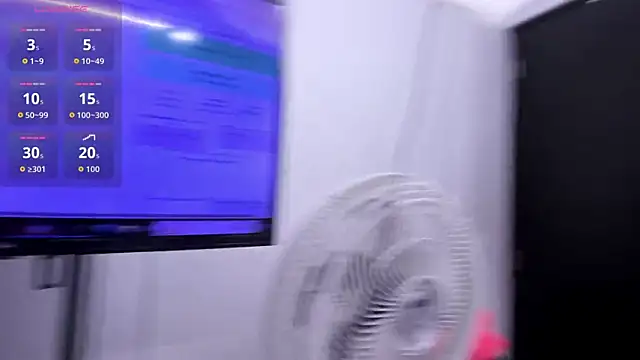 Snapshot of MaluryBlaze chatting on September 26, 9:52 pm MaluryBlaze online show from September 26, 9:52 pm