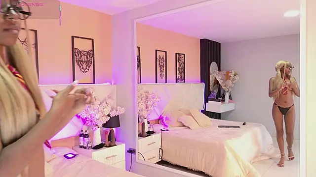 Snapshot of amy_miller1 chatting on October 30, 7:58 pm amy miller1 online show from October 30, 7:58 pm