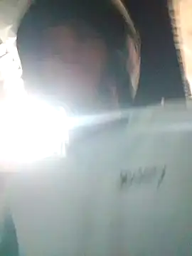 Snapshot of shessAz chatting on March 26, 4:51 am shessAz online show from March 26, 4:51 am