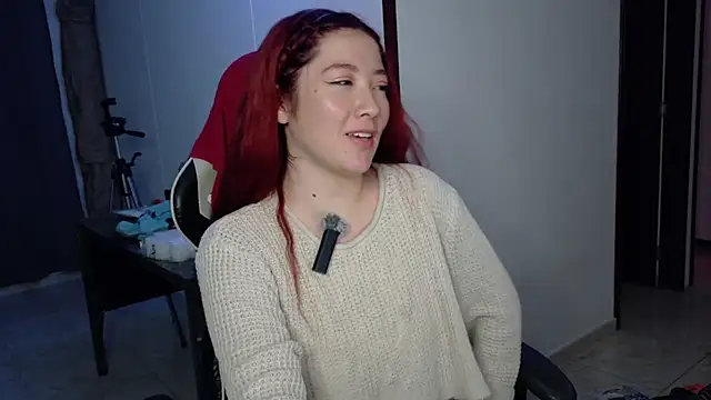 lunnaa  online show from October 23, 2:55 am