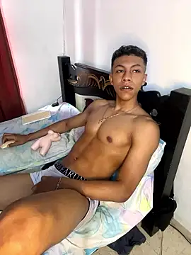 RickyEbony online show from January 16, 1:48 pm