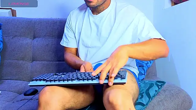 tomas smith1 online show from January 16, 4:05 am