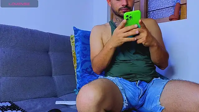 tomas smith1 online show from April 2, 7:11 pm