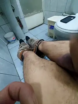 Snapshot of luislimafuego chatting on November 6, 9:37 pm luislimafuego online show from November 6, 9:37 pm