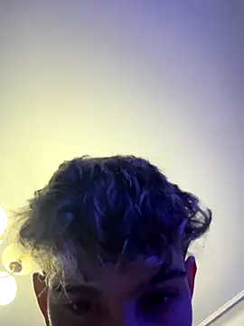 Snapshot of rediMilano chatting on October 14, 8:42 pm rediMilano online show from October 14, 8:42 pm