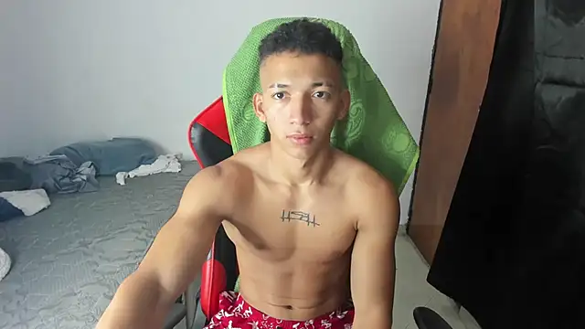 JuanchiT66 online show from March 6, 11:39 am