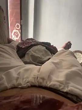 NoddingScorpion online show from February 8, 9:02 am