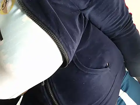BigPussy10xx online show from May 15, 4:30 am