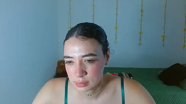 sajecrismaa online show from December 21, 2:35 pm