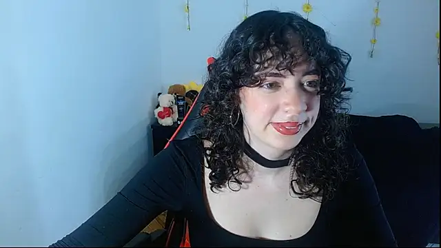sajecrismaa online show from May 21, 8:05 pm