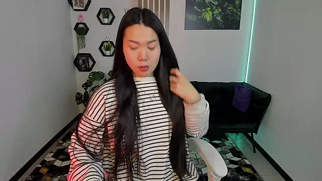 LunaPurrr online show from November 20, 1:06 am