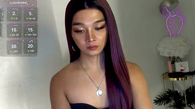 Snapshot of TrinityFucksYou chatting on November 19, 4:07 pm TrinityFucksYou online show from November 19, 4:07 pm