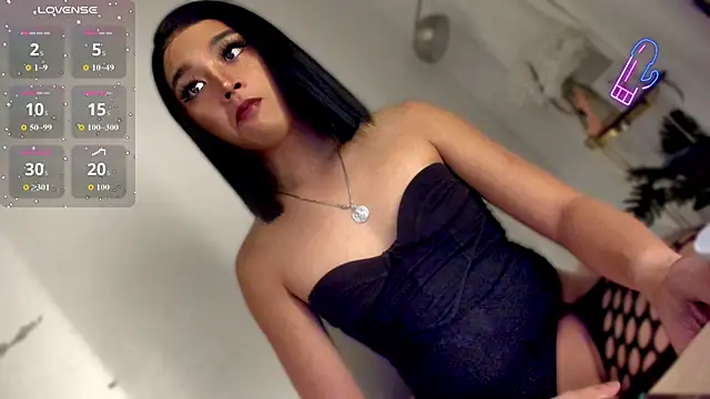 Snapshot of TrinityFucksYou chatting on January 6, 12:42 pm TrinityFucksYou online show from January 6, 12:42 pm