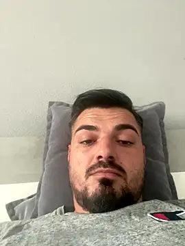 Snapshot of imooLoov chatting on October 15, 11:43 am imooLoov online show from October 15, 11:43 am