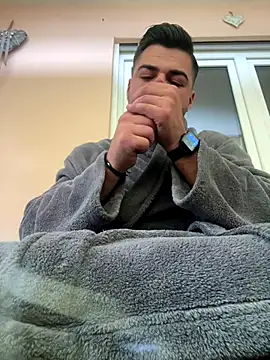 Snapshot of imooLoov chatting on October 23, 7:29 am imooLoov online show from October 23, 7:29 am