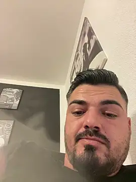 Snapshot of imooLoov chatting on October 29, 4:31 pm imooLoov online show from October 29, 4:31 pm