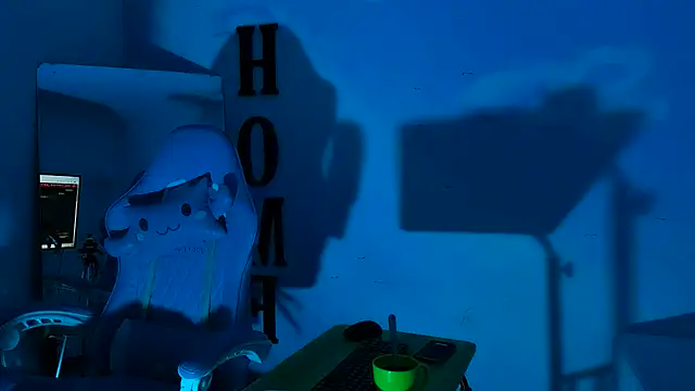 Catherine Smith  online show from October 23, 12:04 pm