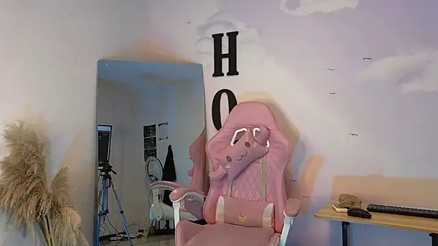 Catherine Smith  online show from October 24, 12:01 pm