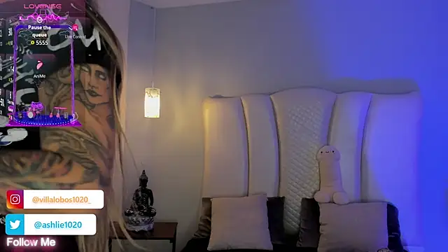 MiaVillalobos online show from October 23, 11:53 am