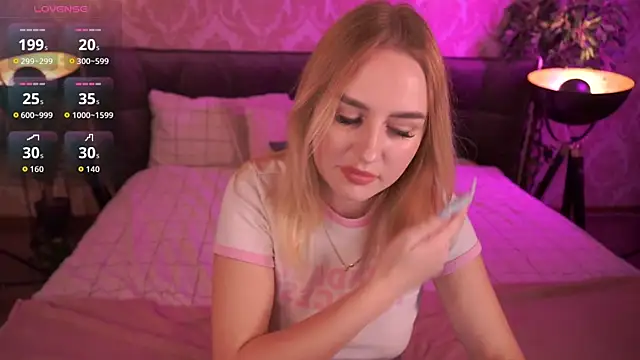 Snapshot of GabriellaJass chatting on September 8, 8:08 pm GabriellaJass online show from September 8, 8:08 pm