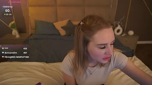 Snapshot of GabriellaJass chatting on October 8, 4:43 am GabriellaJass online show from October 8, 4:43 am