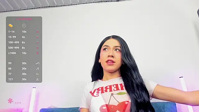 KristallSwan online show from July 4, 5:30 pm