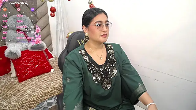 heluejamil online show from December 22, 8:39 pm