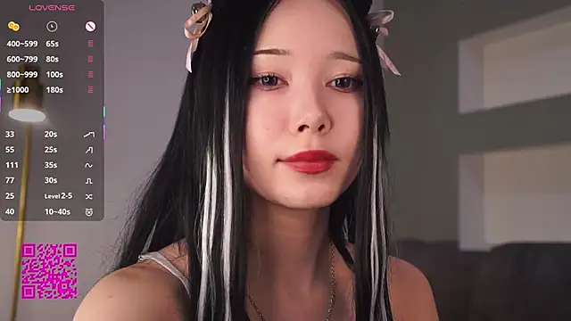 Snapshot of CherryGlow chatting on October 21, 7:09 am CherryGlow online show from October 21, 7:09 am