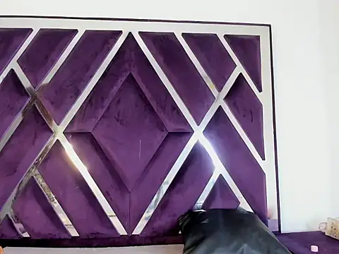 Snapshot of luzenaasm chatting on September 28, 4:40 am luzenaasm online show from September 28, 4:40 am