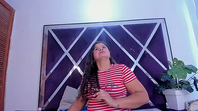 Snapshot of luzenaasm chatting on September 29, 4:17 am luzenaasm online show from September 29, 4:17 am