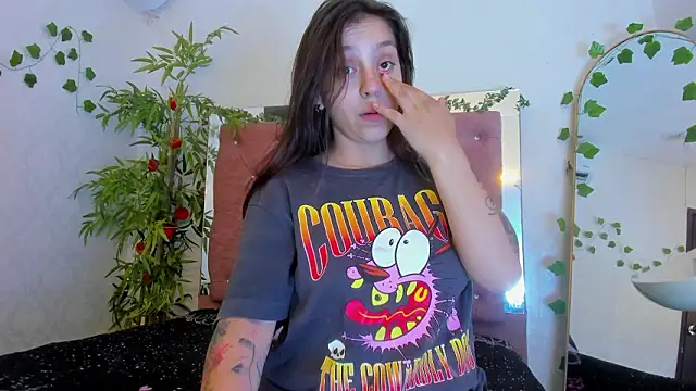 JulianaCarter online show from March 23, 7:18 pm