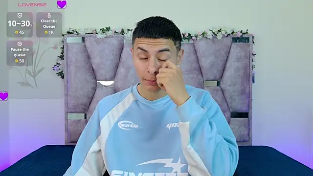 lana and liam  online show from November 14, 9:30 am