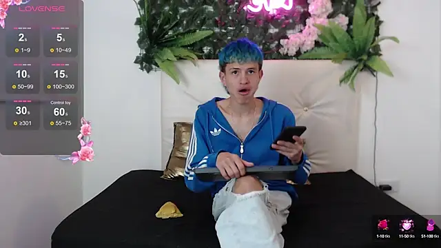 iam lukas   online show from October 5, 1:26 am