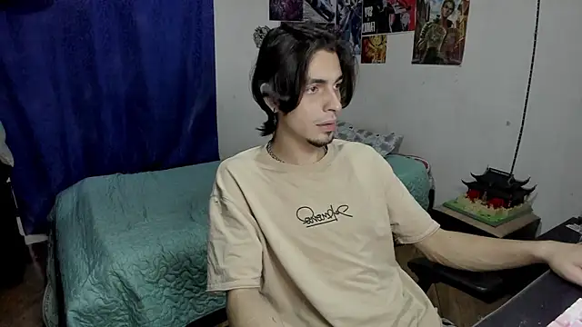 Snapshot of golden_ryyan chatting on May 6, 4:30 am golden ryyan online show from May 6, 4:30 am
