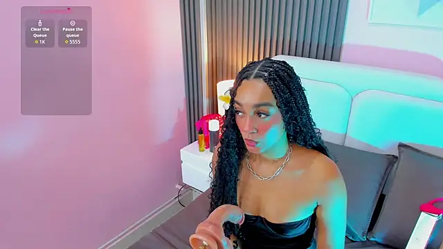 Clawdeen  wolf online show from November 4, 7:46 pm