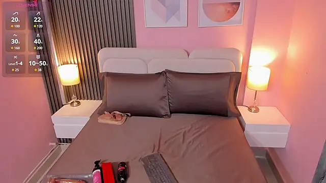 Clawdeen  wolf online show from December 4, 11:13 pm