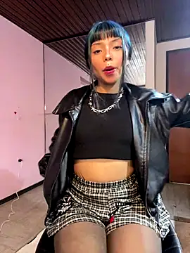 ZoeRaven Pink online show from September 30, 3:50 pm