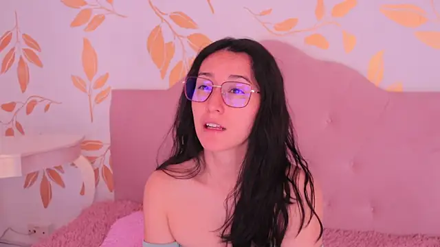 Snapshot of Ginevra_esposito chatting on February 14, 12:46 pm Ginevra esposito online show from February 14, 12:46 pm