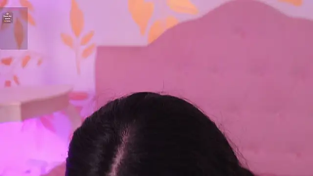 Snapshot of Ginevra_esposito chatting on February 17, 12:45 pm Ginevra esposito online show from February 17, 12:45 pm