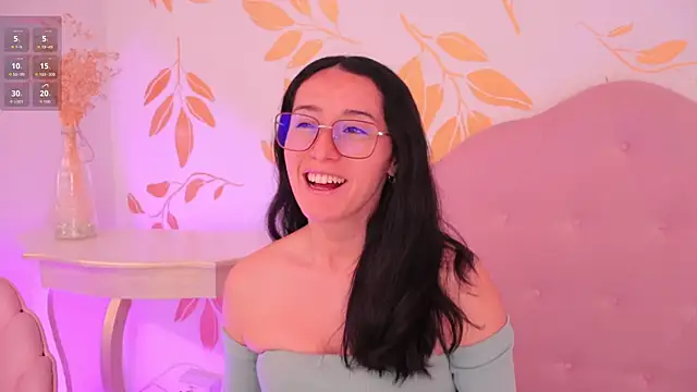 Snapshot of Ginevra_esposito chatting on March 4, 12:33 pm Ginevra esposito online show from March 4, 12:33 pm