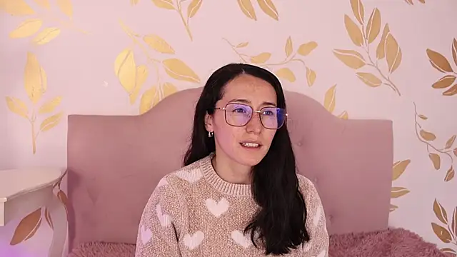 Snapshot of Ginevra_esposito chatting on March 7, 12:46 pm Ginevra esposito online show from March 7, 12:46 pm